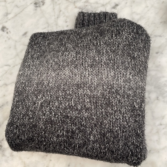 Used Hollister sweater size : M - Picture 5 of 6